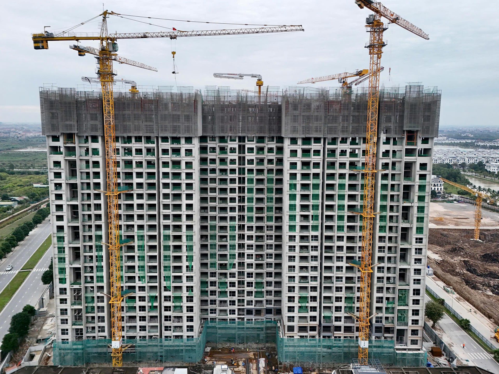 The Senique Hanoi