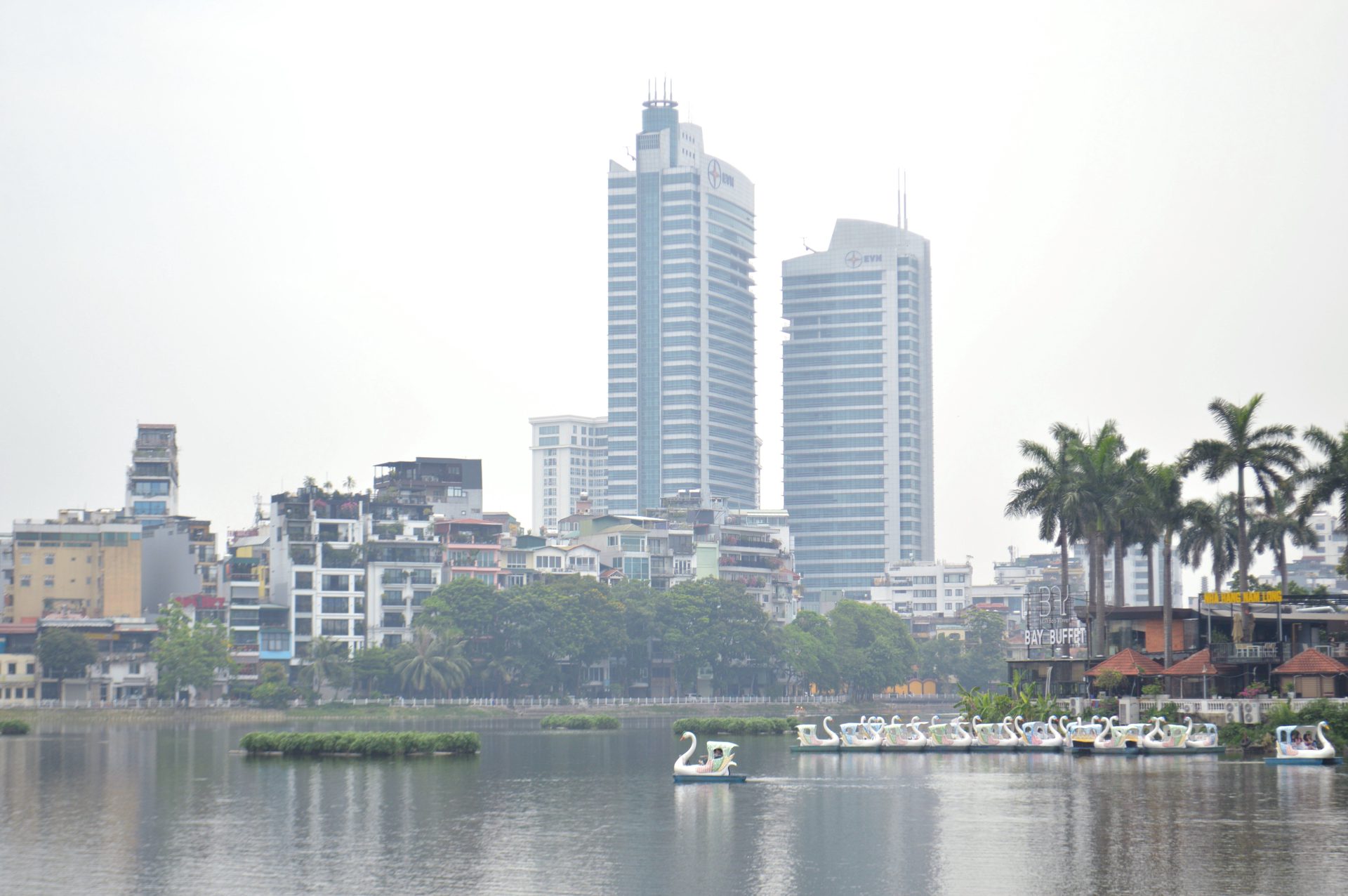 Hanoi launches 17 major projects worth $15.27 billion